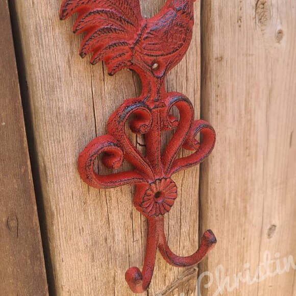 Distressed Red Rooster Cast Iron Hook - Picture 2 of 6